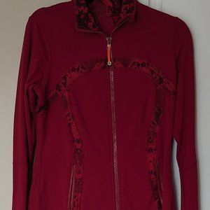 LuluLemon Cranberry/Red Tide Ziggy Snake Define